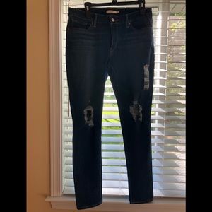 Levi’s 711 Skinny Jeans